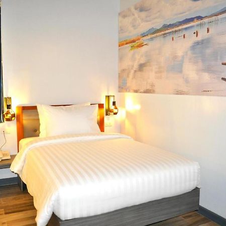 Hotel Gq Plaza Kalibo Zewnętrze zdjęcie