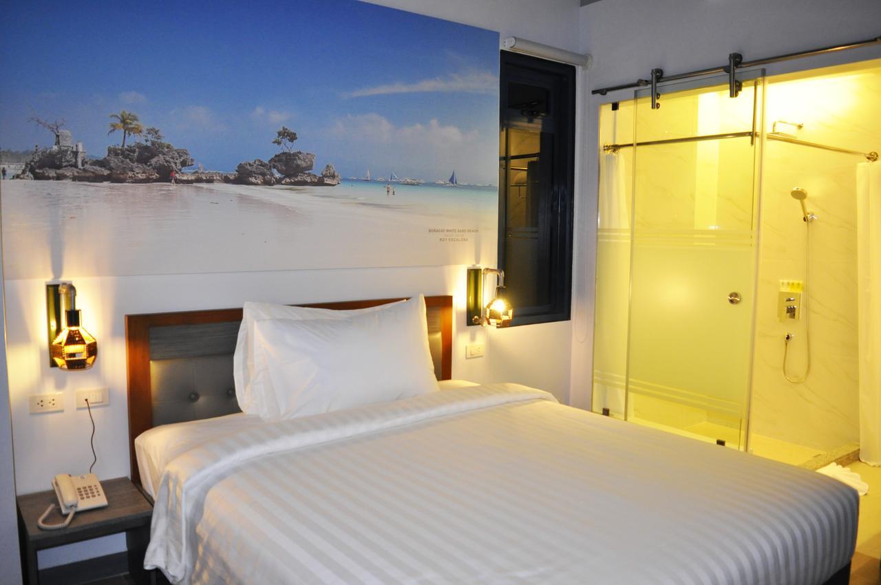 Hotel Gq Plaza Kalibo Zewnętrze zdjęcie